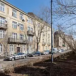 Apartment With Balcony - Paulinska 8 Street